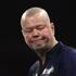 Van Barneveld is direct klaar in Bazel en doet slechte zaken voor WK-ticket