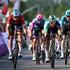 Kooij klopt Merlier in millimetersprint in België en zet Tour-kandidatuur kracht bij
